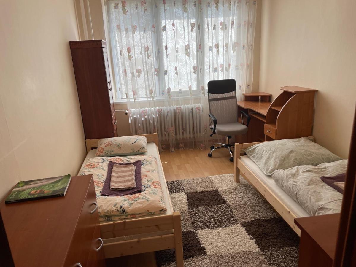 Apartment Sever Hroncova Košice Exteriör bild
